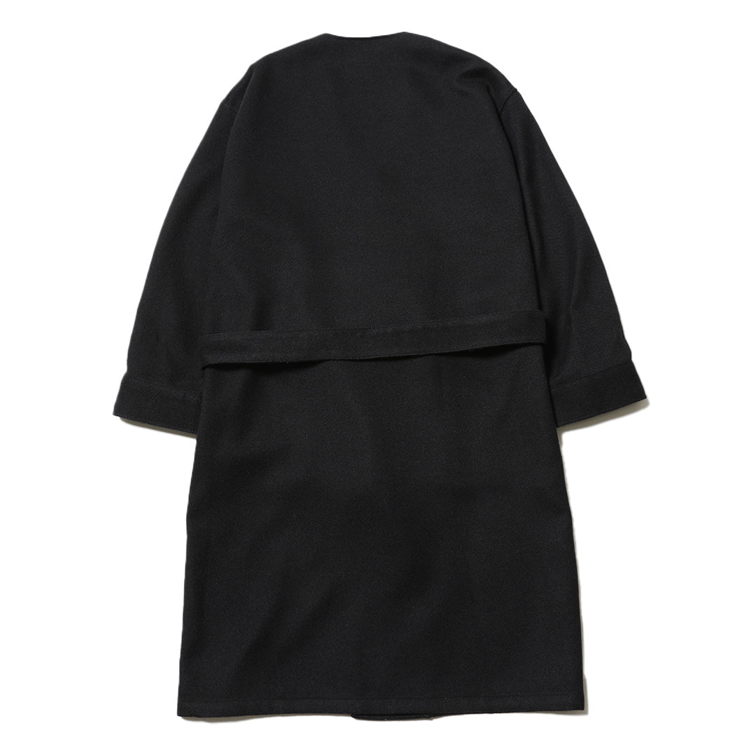 NO COLLAR ROBE