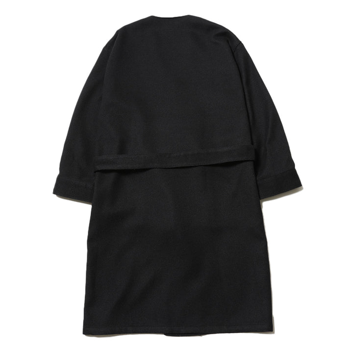 NO COLLAR ROBE