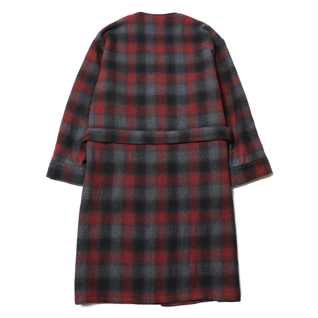 NO COLLAR ROBE