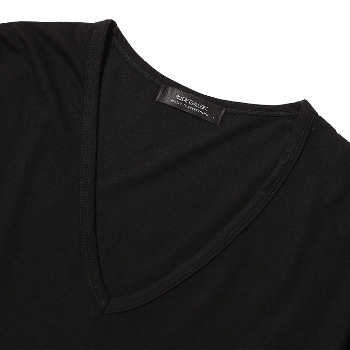 BASIC V NECK TEE