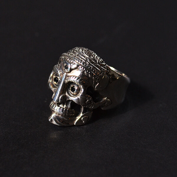 TIBETAN MONK SKULL RING - SILVER/ONYX